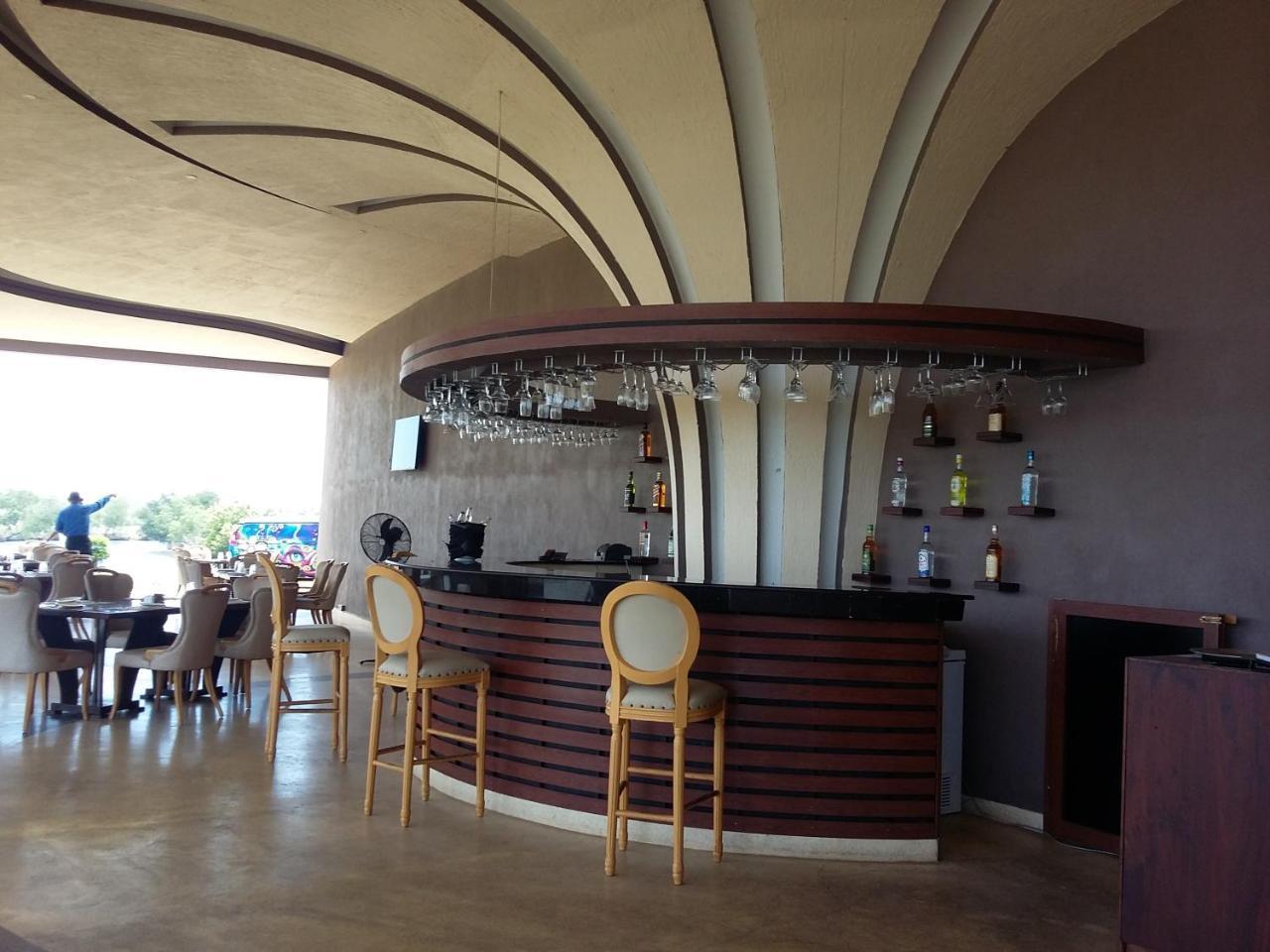 Avenra Gangaara Hotel وينابوا المظهر الخارجي الصورة